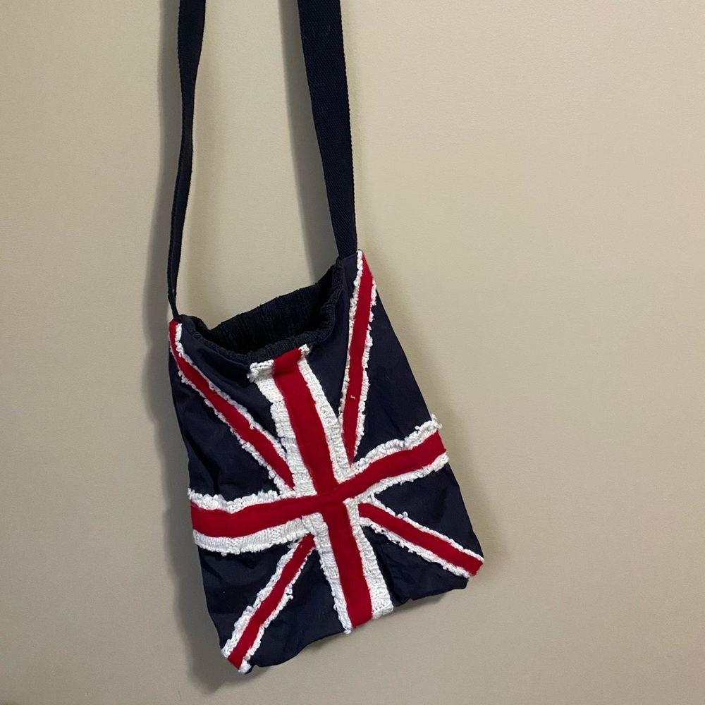 Shoulder bag